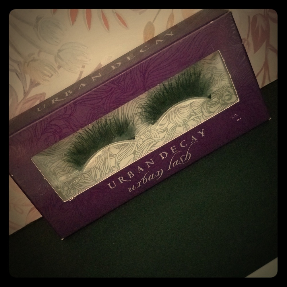 Urban Decay false eyelashes